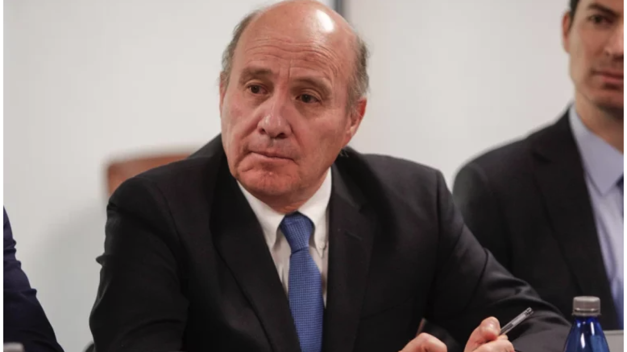 Kast salva rebaja corporativa y pasa al Senado  