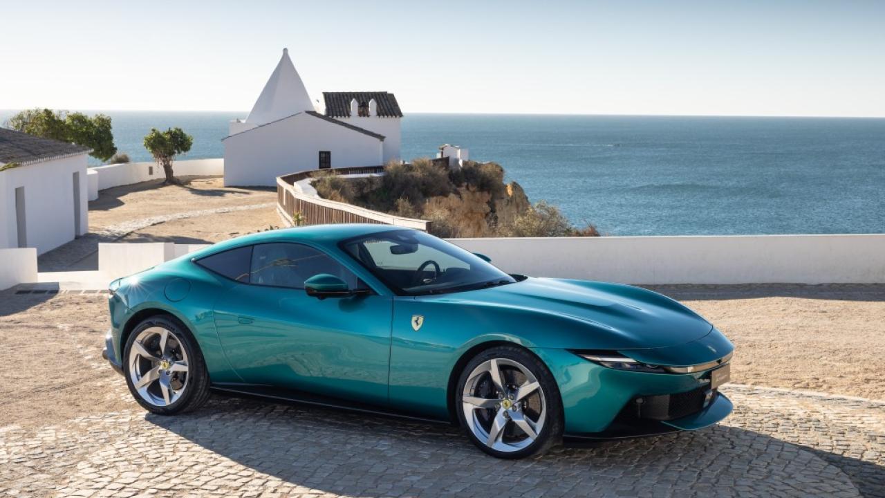 Ferrari trae a Chile su nuevo modelo de lujo