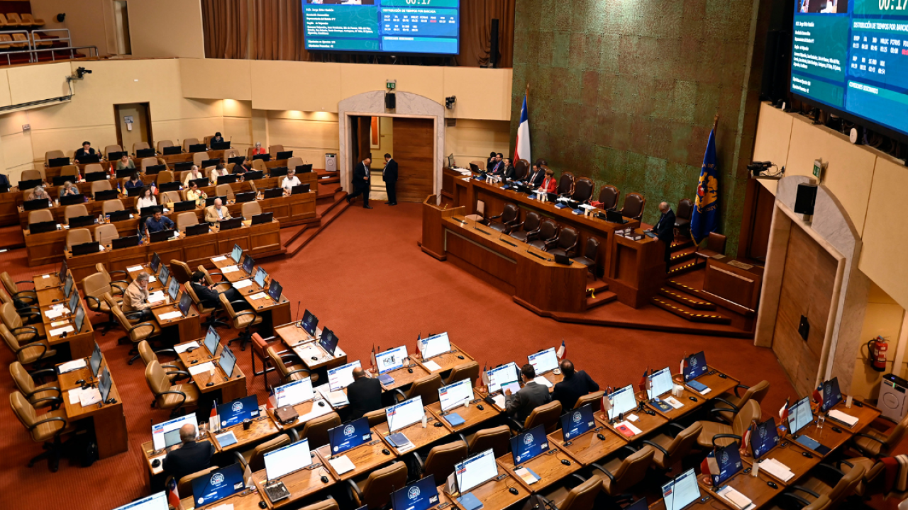 Comisión de Hacienda aprueba rebaja del impuesto a empresas