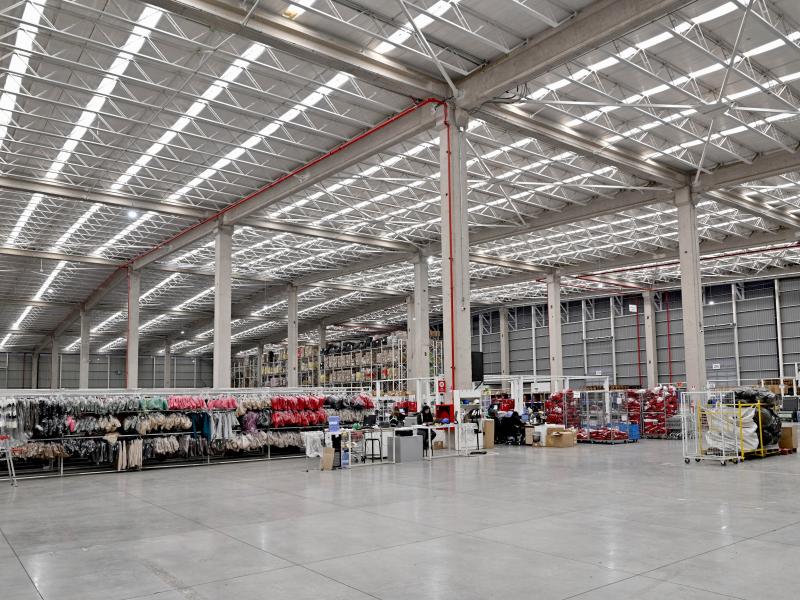 Logisfashion Chile, logistica